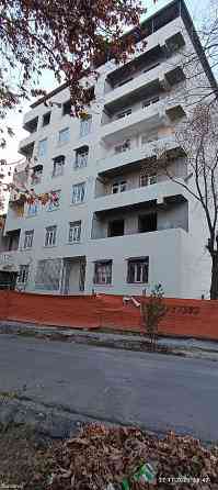 2-комн. квартира, 5 этаж, 56 м², Кручатов 