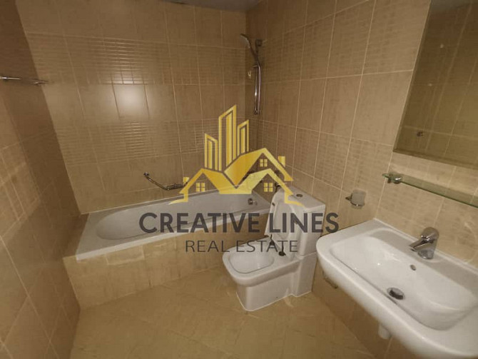 Very Spacious 2 BHK Apartment Available For Family Close to Carrefour Super Market Al Nahda (Dubai) - изображение 1
