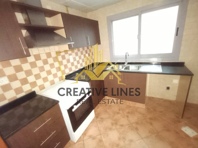 Very Spacious 2 BHK Apartment Available For Family Close to Carrefour Super Market Al Nahda (Dubai) - изображение 3