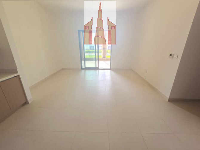Brand New | Huge Terrace | Luxury 2-BR | Covered Parking | Аль Хан - изображение 7