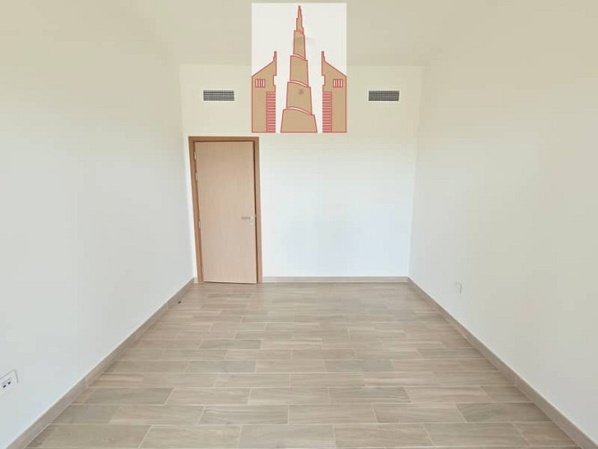 Brand New | Huge Terrace | Luxury 2-BR | Covered Parking | Аль Хан - изображение 5