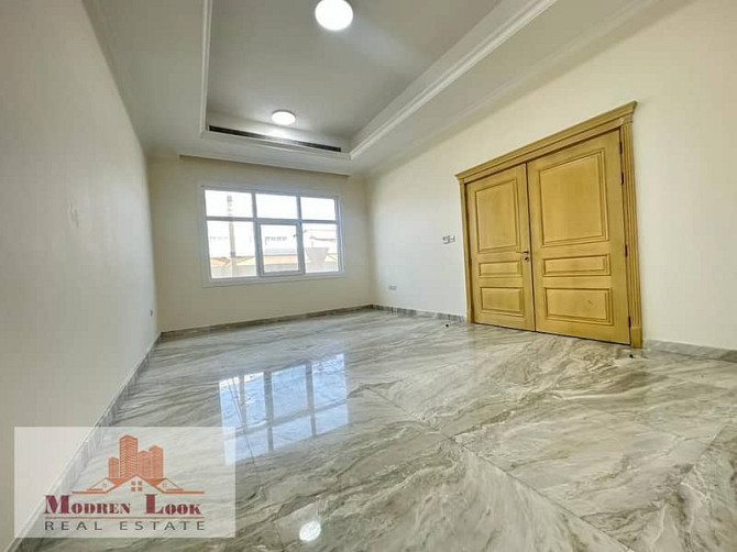 European Community Magnificent 2 Bedrooms Hall Spacious Kitchen 2 Washrooms on Prime Location In KCA Халифа Сити - изображение 3