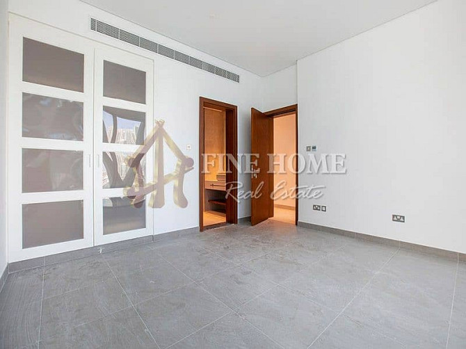 Modern & Cozy 2BR apart w/Maids Room & Balcony Tourist Club Area (TCA) - изображение 8