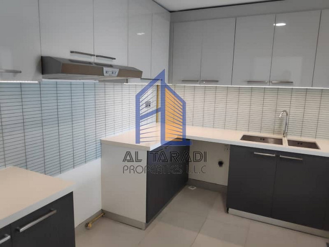 Huge layout 3 bedrooms  apartment | With airy balcony | Great deal Al Raha Beach - photo 7