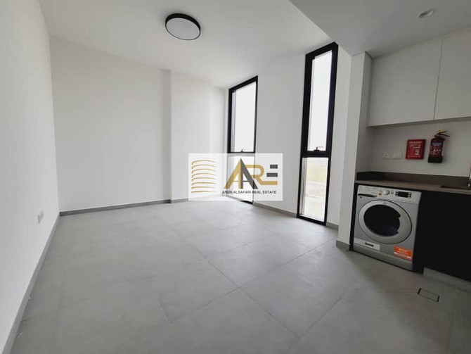 Cheap price!! 1bhk with kitchen appliances Gym pool Free parking Free Aljada - изображение 8