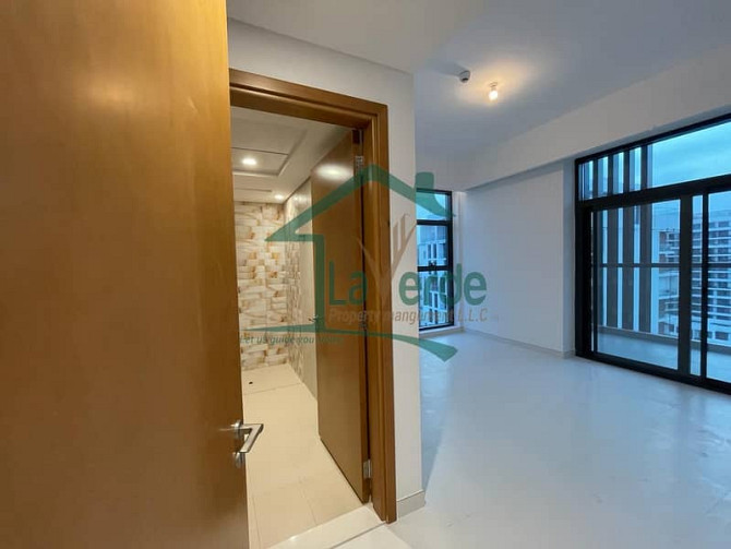 Duplex | 3Br w/ Maid's Room | Spacious Balcony Al Raha Beach - photo 1
