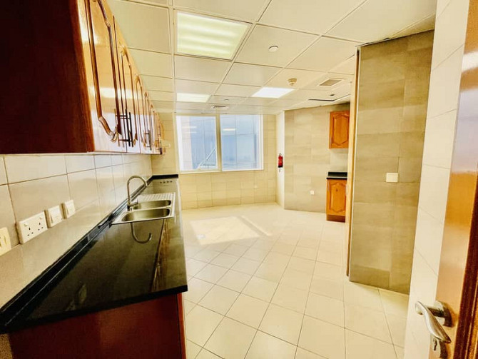 1BHK SPACIOUS APARTMENT WITH MAID STORAGE ROOM ALL FACILITIES NEAR TO METRO Шейх Зайед Роуд - изображение 8