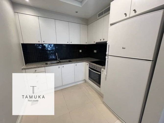 1BR in Rawdhat: Master Bedroom, Appliances, Powder Room, and Parking Included Rawdhat Abu Dhabi - photo 8