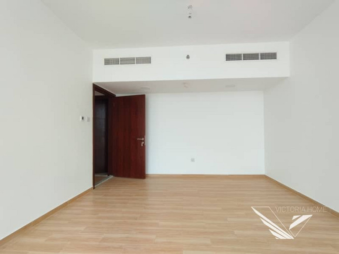 Close the Sfiya park/ parking free/gym pool free. 2 BHK close hall balcony wardrobes just 52k Аль Маджаз - изображение 8