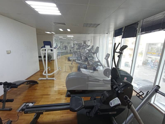 Elegant and Perfect 1 Bedroom Apartment With GYM and Parking Аль Халидия - изображение 1