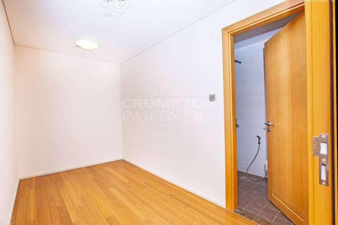 Partial Canal View | Move In Ready | Beach Access Аль Раха Бич - изображение 8