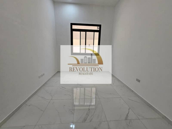 High Standard Elegant 1BHK + Hall | Madinat AL Riyadh| Free All Amenities Мадинат Аль Рияд - изображение 3
