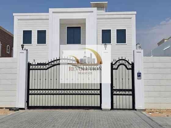 Negotiable | First tenant | Spacious Studio Мадинат Аль Рияд