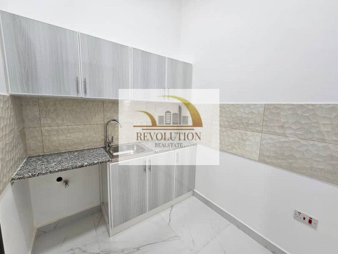 Negotiable | First tenant | Spacious Studio Madinat Al Riyadh - изображение 7