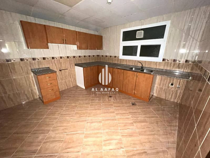 Spacious 2bhk | Both Master Bedrooms | Maids Room | Аль Маджаз - изображение 3