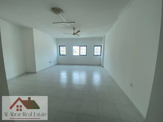 Partial Sea View | High Floor |  Spacious Unit Al Raha Beach - photo 4