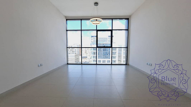 With Balcony | Spacious Living Room | Bright Space Al Nahda (Dubai) - изображение 7
