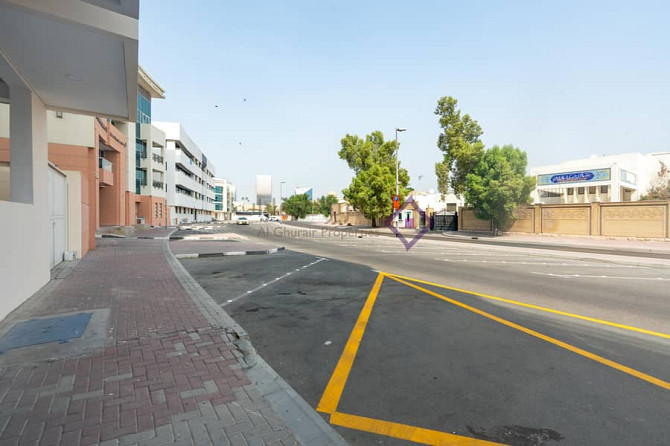 Brand New Building ! Semi Furnished With White Goods! Family Building! Bur Dubai - photo 3