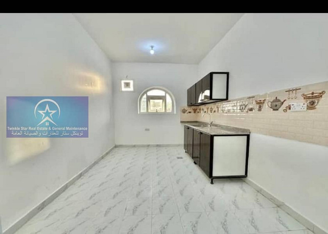 Brand New 1st Tenant Studio Sep/Kitchen Proper Washroom Near Khalifa Market In KCA Халифа Сити - изображение 2