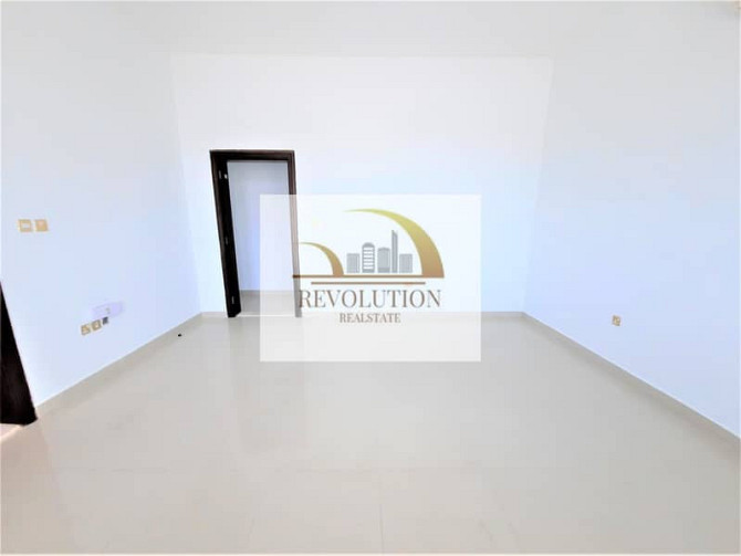 Extensive-Amazing STUDIO with Free Water Electricity_close to khalifa market Халифа Сити - изображение 7