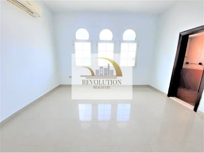 Extensive-Amazing STUDIO with Free Water Electricity_close to khalifa market Халифа Сити - изображение 8