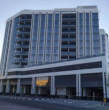 Brand New Luxurious 1 Bedroom Apartment in Al Garhoud Аль Гаруд - изображение 8