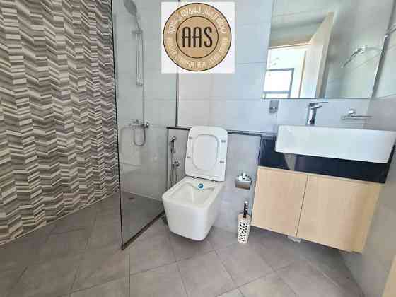 Property of week 3bhk luxury building luxury aminities open kitchen in 120k Al Jaddaf