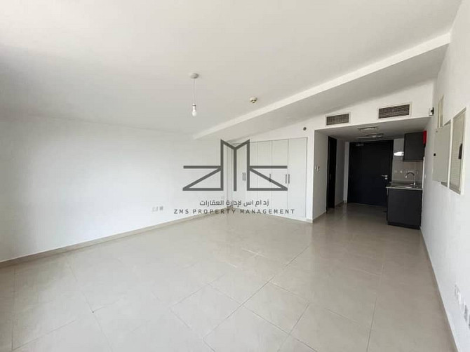 Hot Deal | Spacious | Vacant Rawdhat Abu Dhabi - photo 4