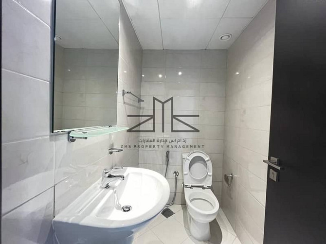 Spacious 2 BHK\ Excellent location \ Pool& Gym Rawdhat Abu Dhabi - изображение 4