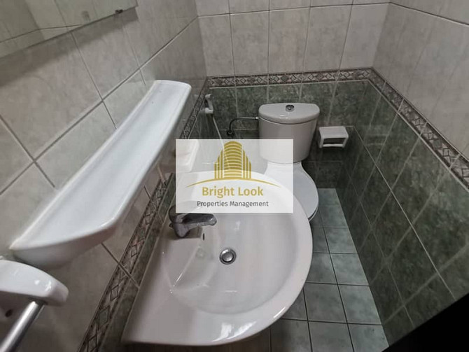 Well Maintained 2BHK apartment with balcony in 55,000 AED / year Al Falah Street - photo 8