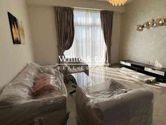 Corner Unit | Skyline View | Mid Floor Arjan