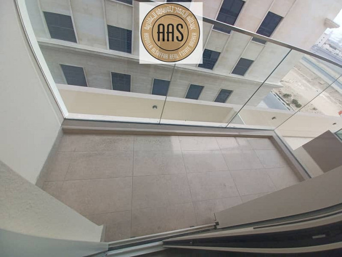 Luxary 2bhk apartment//brand new building with kitchens appliances//just in 100k Al Furjan - photo 3