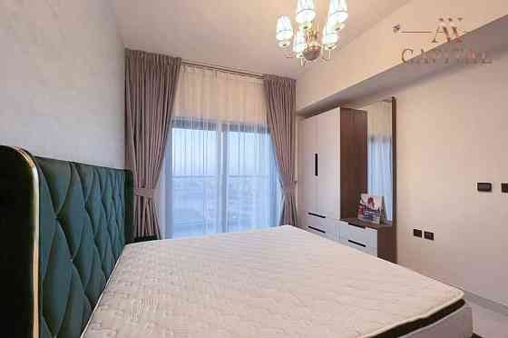 Fully Furnished | Spacious | Road View Интернешнл Сити