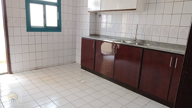 SPACIOUS 2BHK | LOCATED AT AL WAHDA ST. | DIRECT FROM OWNER Индастриал Ариа - изображение 2