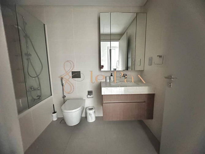 Luxury 1-Bedroom Apartment with Stunning Views in Beach Isle Дубай Харбор - изображение 2