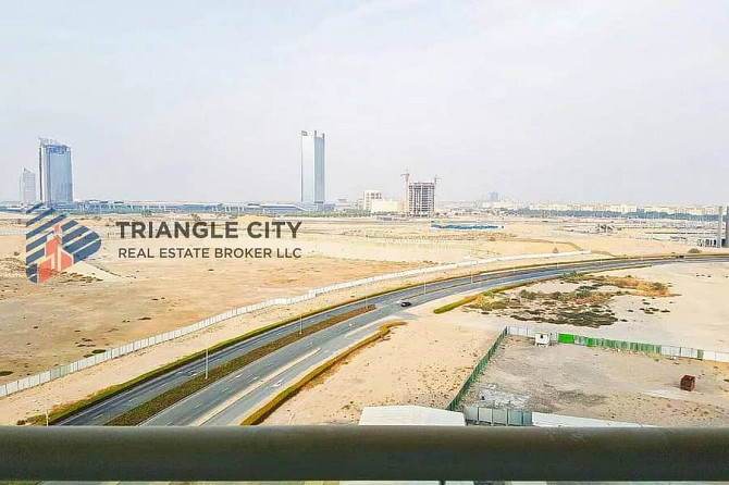 Hot Offer : Amazing View   Studio With Balcony For Rent  In Sport City  : Dubai  : Дубай Спорт Сити - изображение 1