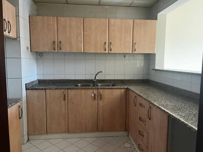Spacious 1BHK With Balcony in Spain Cluster Available for Rent International City - photo 5