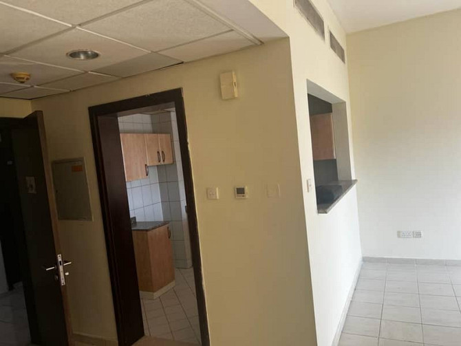 Spacious 1BHK With Balcony in Spain Cluster Available for Rent International City - photo 3