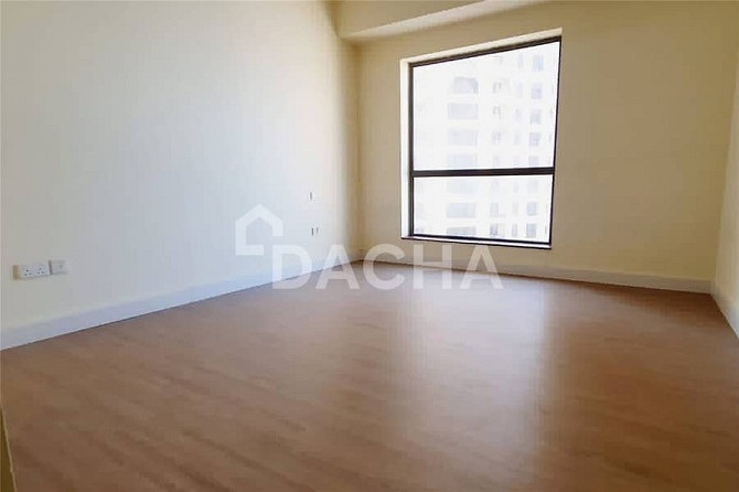 High Floor / Unfurnished / Vacant Jumeirah Beach Residence (JBR) - photo 3