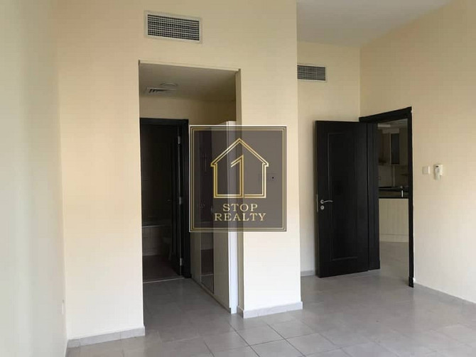 Bright & Spacious | Un- Furnished | Street 3 Discovery Gardens - photo 1