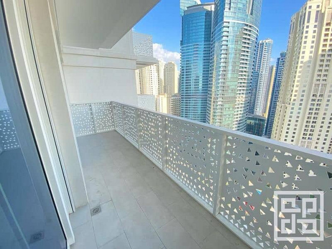 Available | Private Beach | High Floor Джумейра Бич Резиденс (ДЖБР) - изображение 1