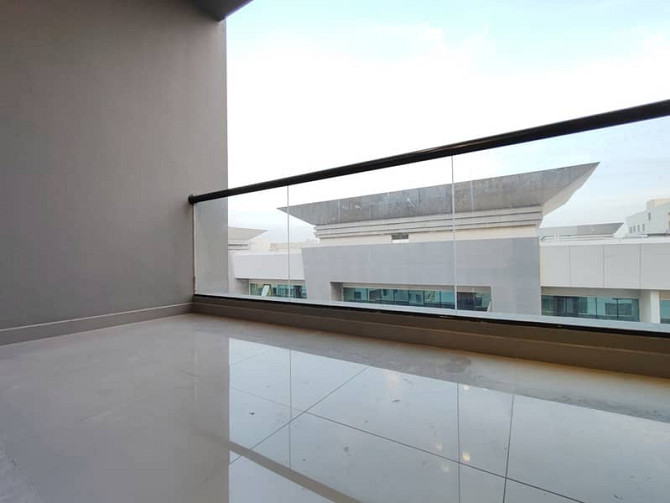 LIKE A BRAND NEW ELEGANT 2BHK WITH CLOSED KITCHEN HAVING GYM,POOL AND PARKING. Al Warqaa - photo 2