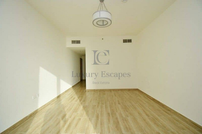 Luxury Finishing | Spacious 2BR Apt | 4 Cheque option Business Bay - photo 3