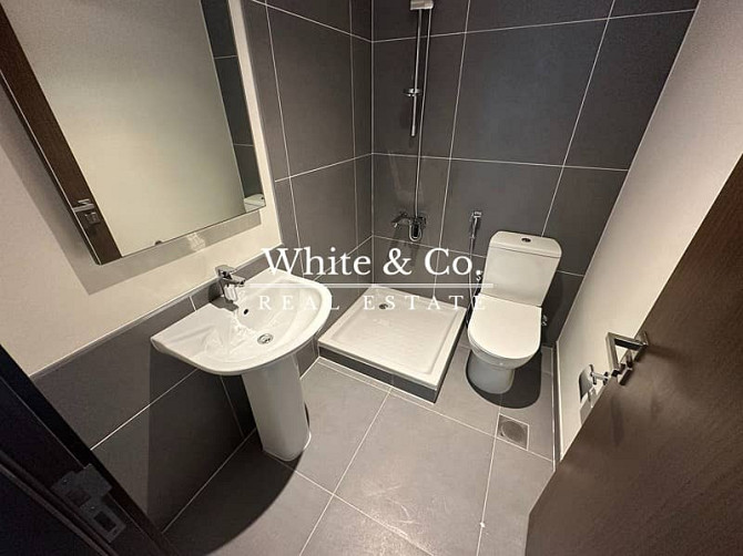 Full Water View | Available | Maids Room Dubai Creek Harbour - photo 3
