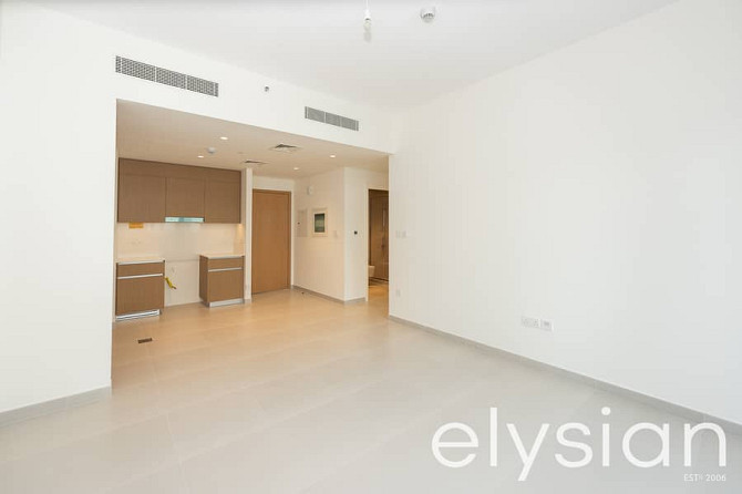 Furnished I Spacious Unit I Pool View Дубай Крик Харбор - изображение 8