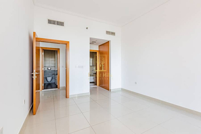 Bright Living Room | Full Palm and Sea View Dubai Marina - photo 5