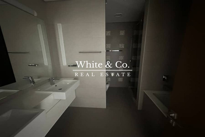 LARGE LAYOUT | CANAL VIEW | UNFURNISHED Business Bay - photo 4