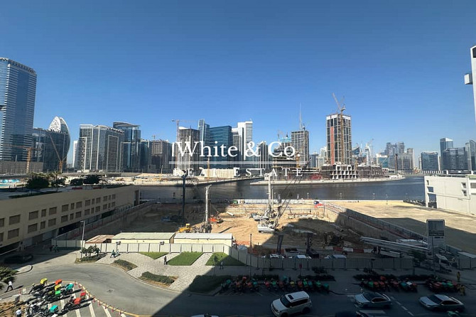 LARGE LAYOUT | CANAL VIEW | UNFURNISHED Business Bay - photo 5