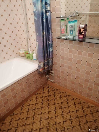 Комната в 3-комн. квартире, 3 этаж, 95м², 91мрк Душанбе, И.Сомони - изображение 1