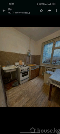 1-комн. кв., 31 м2, 1 этаж, Бишкек, 8 м-н, 8 мкр дом 40 40/ул.Жукеева Пудовкина ул Саманчина Бишкек - изображение 4